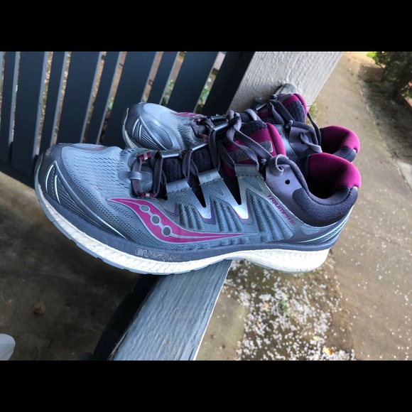 saucony women's triumph iso 4